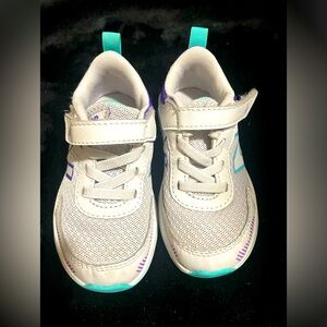 New balance kid sneakers